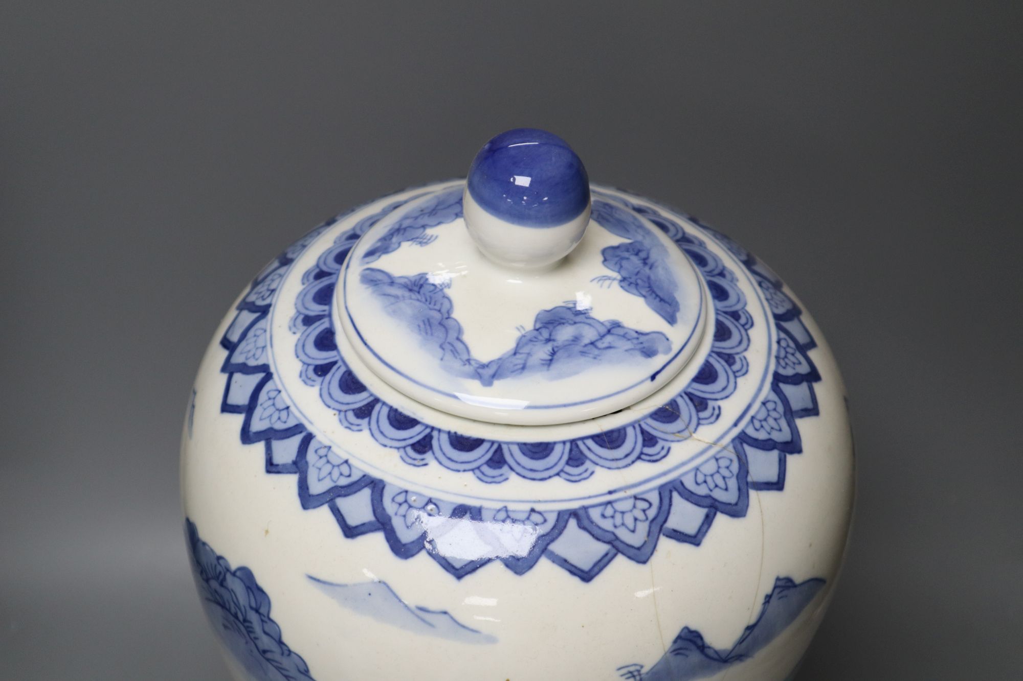 A Chinese blue and white lidded vase, height 49cm